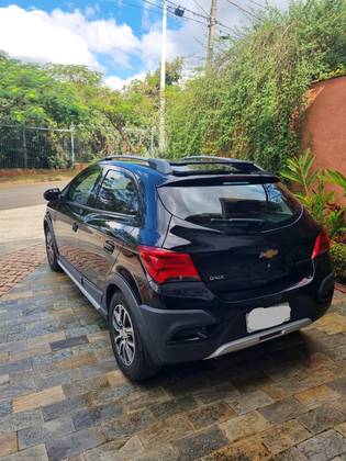 CHEVROLET ONIX 1.4 MPFI ACTIV 8V FLEX 4P AUTOMÁTICO CHEVROLET ONIX 1.4 MPFI ACTIV 8V FLEX 4P AUTOMÁTICO